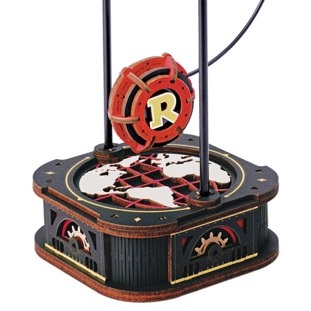 Close-up van de pendule van de Robotime Deep-Sea Adventurer