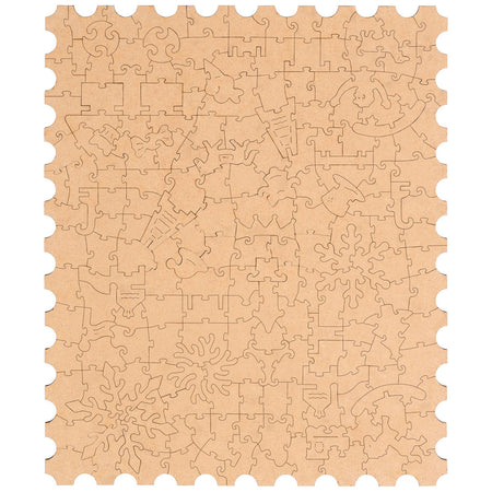 Achterkant van de Robotime Golden Autumn Carousel, legpuzzel met bijzondere stukjes, met daarop afgebeeld een ouderwetse carousel op een sneeuwachtige herfstdag