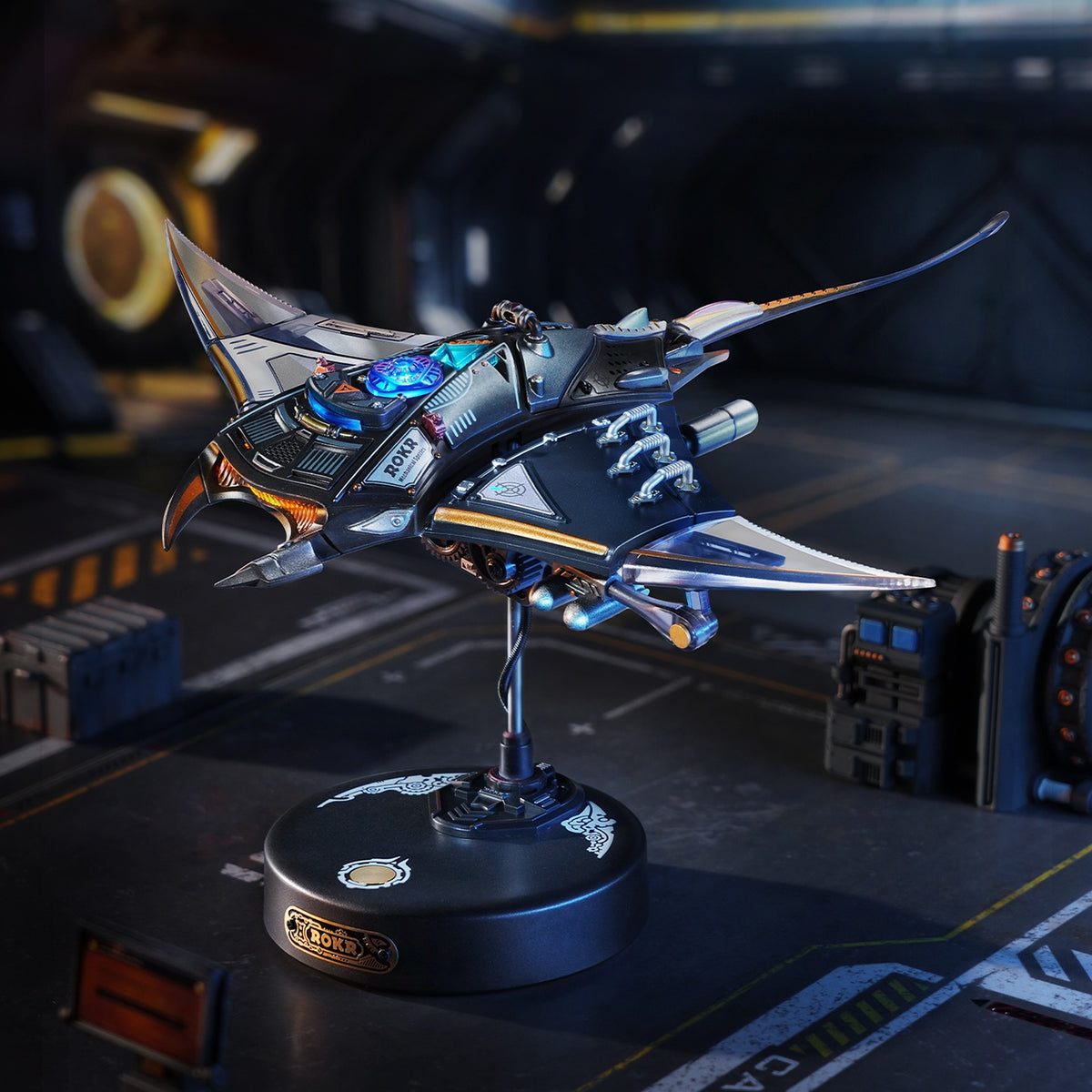 Sfeervolle presentatie van de Robotime Manta Ray, modelbouw van een futuristische, bewegende manta