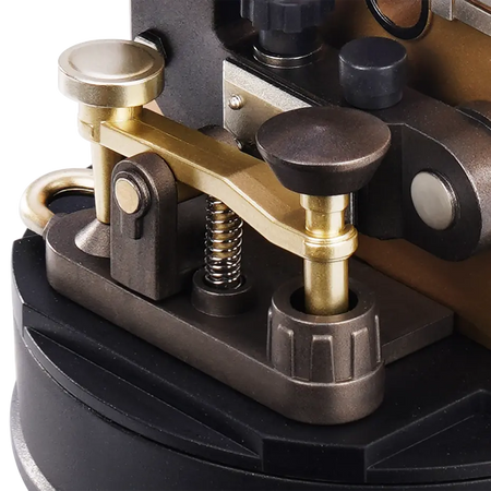 Close-up van de seinsleutel van de Robotime Morse Telegraph